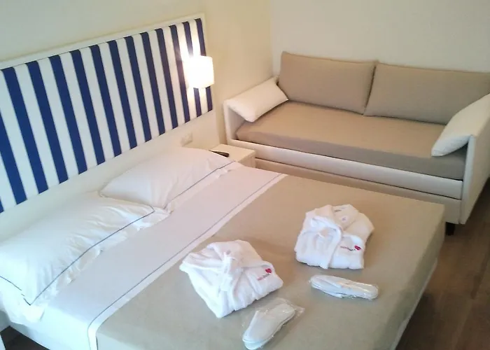 Hotel Mini 3*
